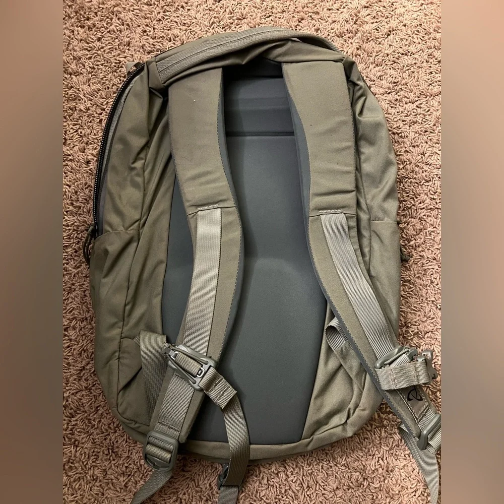 Mystery Ranch Rip Ruck 24 Backpack - Foliage - Picture 5 of 5